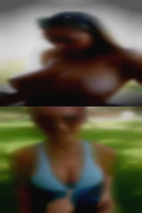 Nude girls Vero housewives Beach.